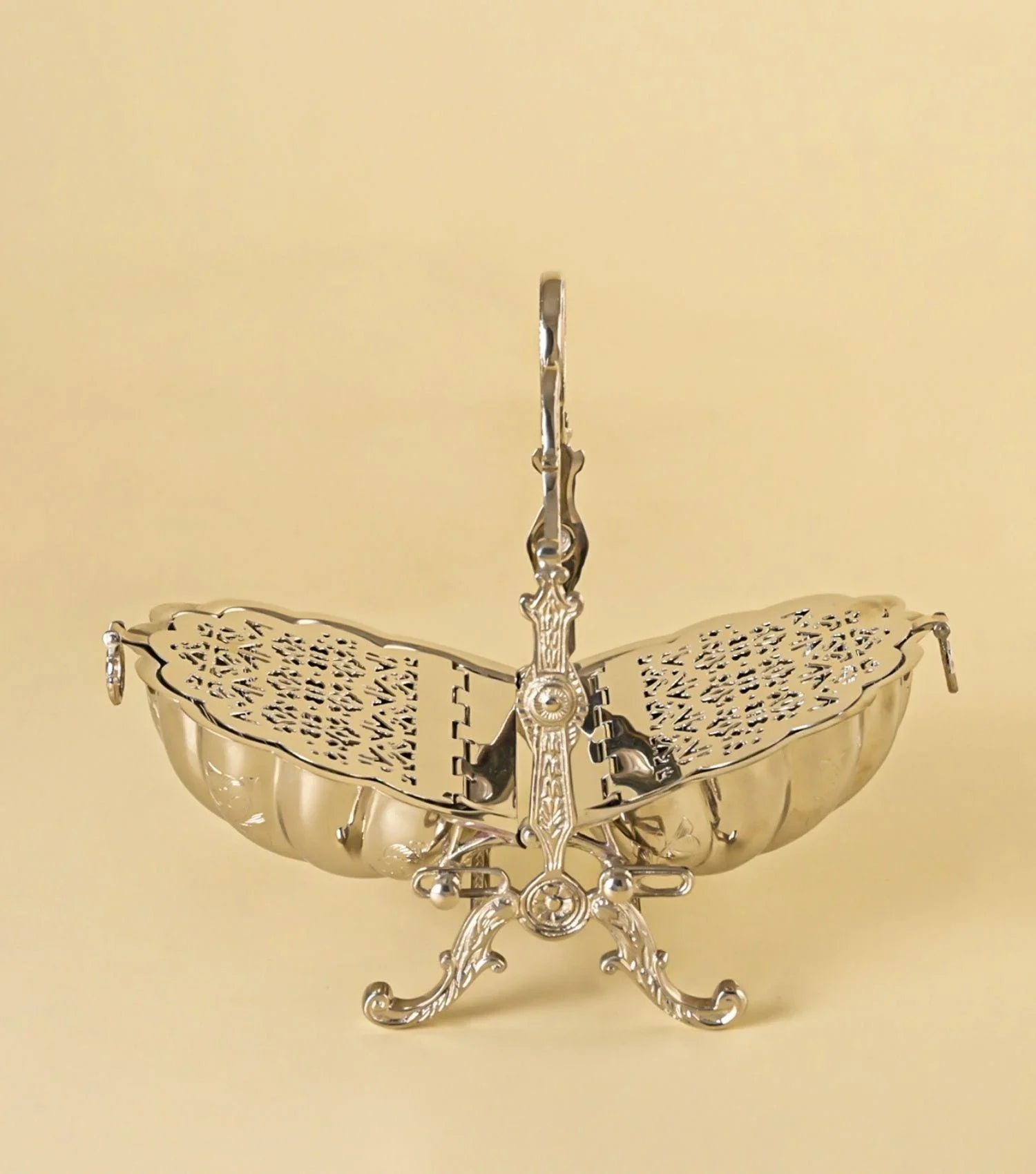 Victorian Biscuit box - Elvy Lifestyle