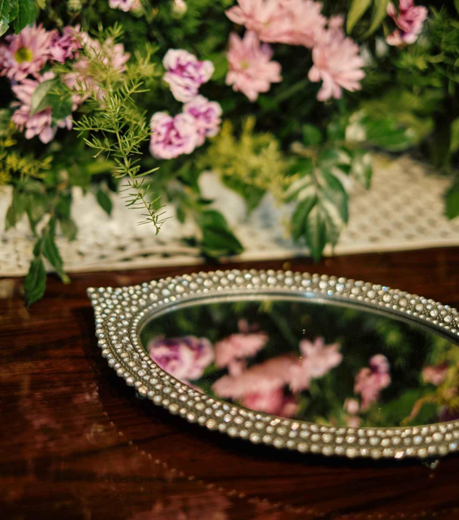 Glitz Oval Tray - Elvy Lifestyle