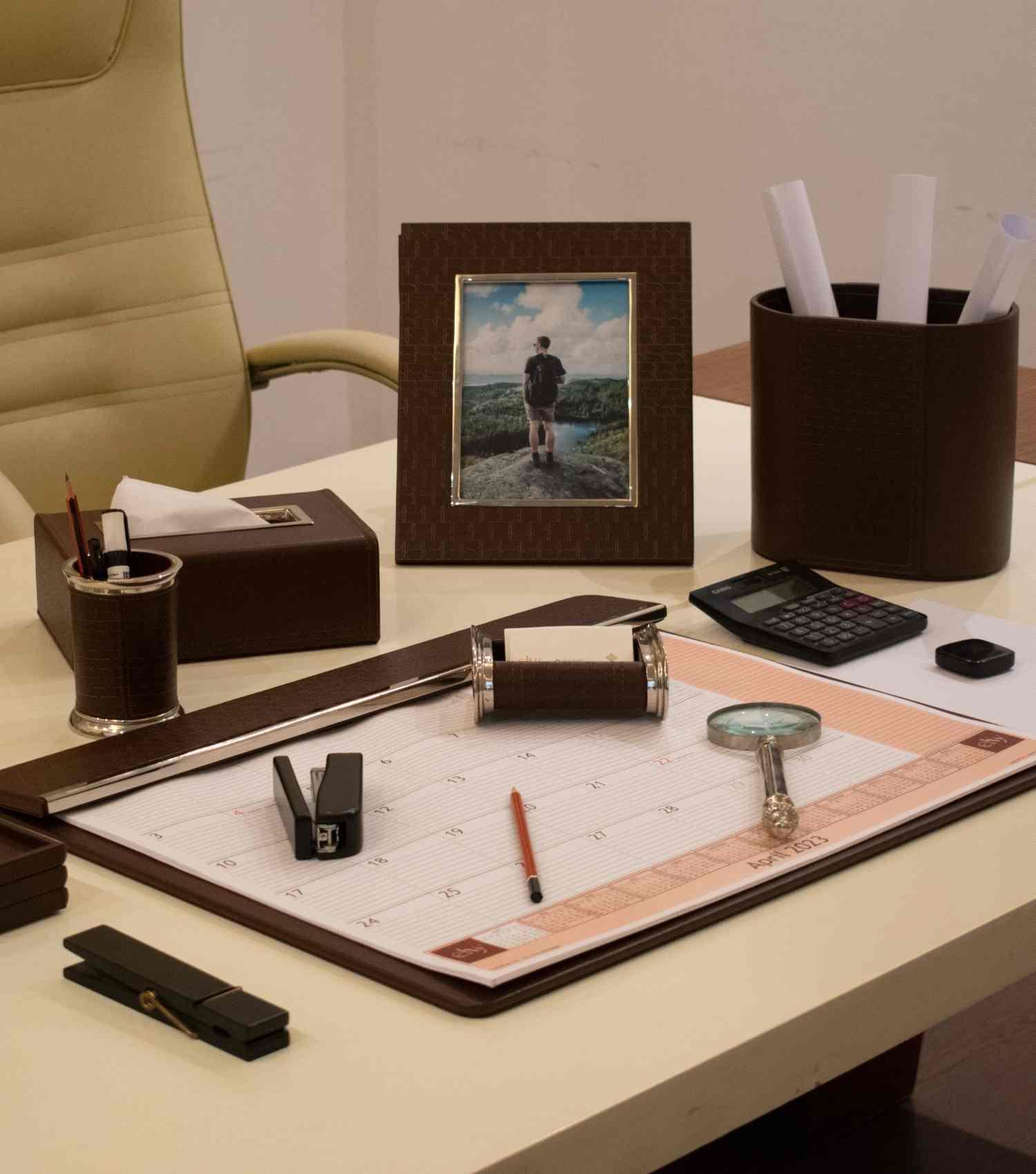 Gentleman Visiting Card Holder - Elvy Lifestyle