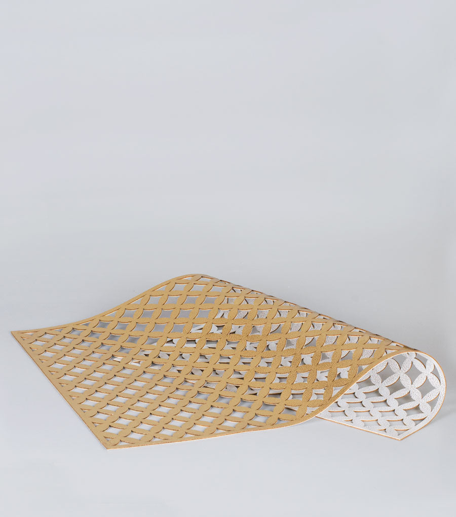 Fretwork Placemat Silver-Gold