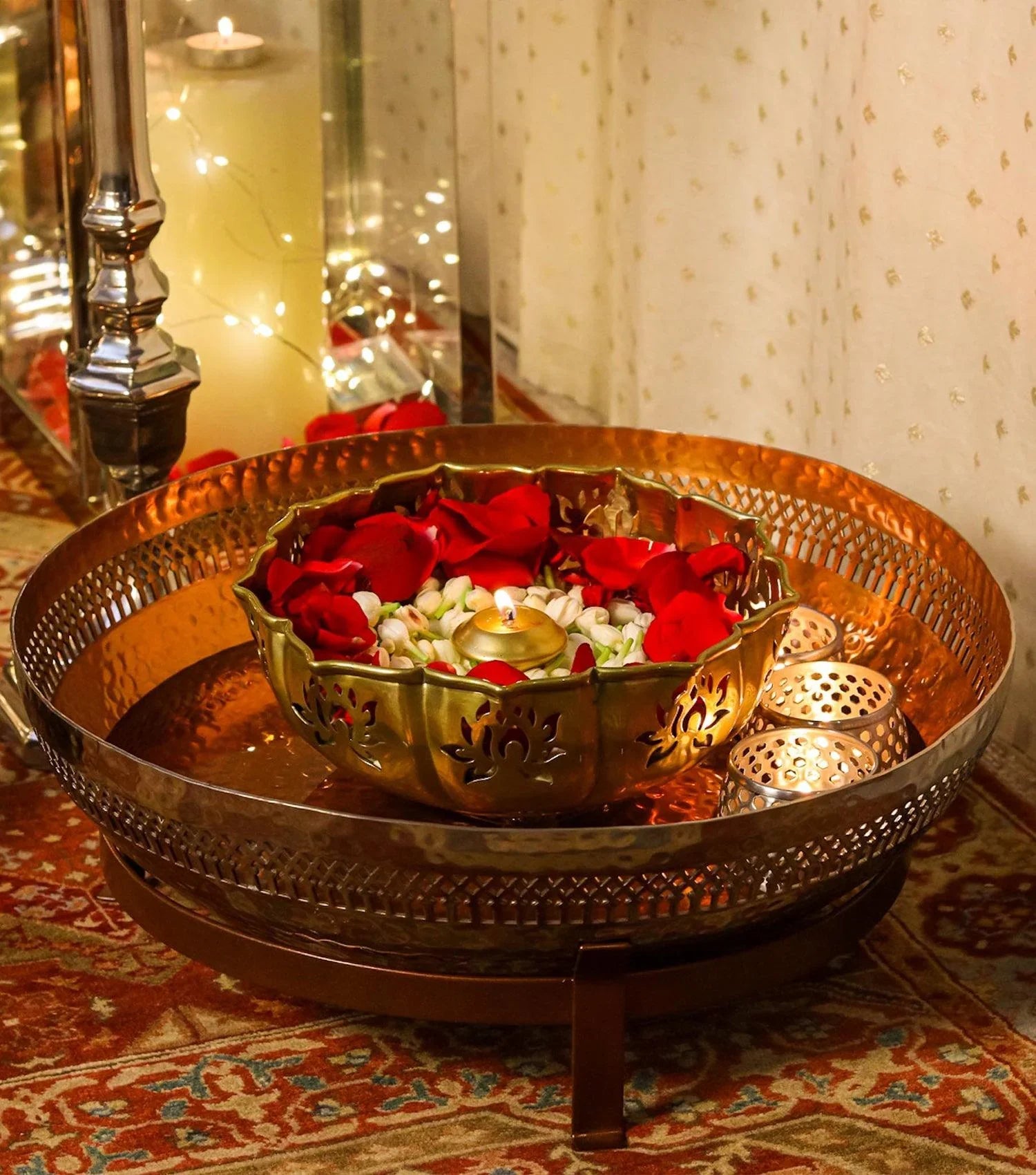 Zircon Urli with stand - Elvy Lifestyle