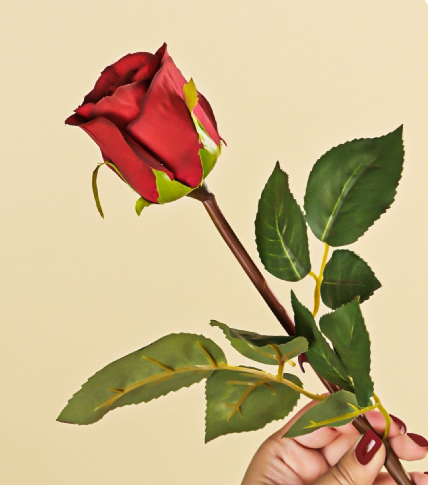 Red Rose 15.75"