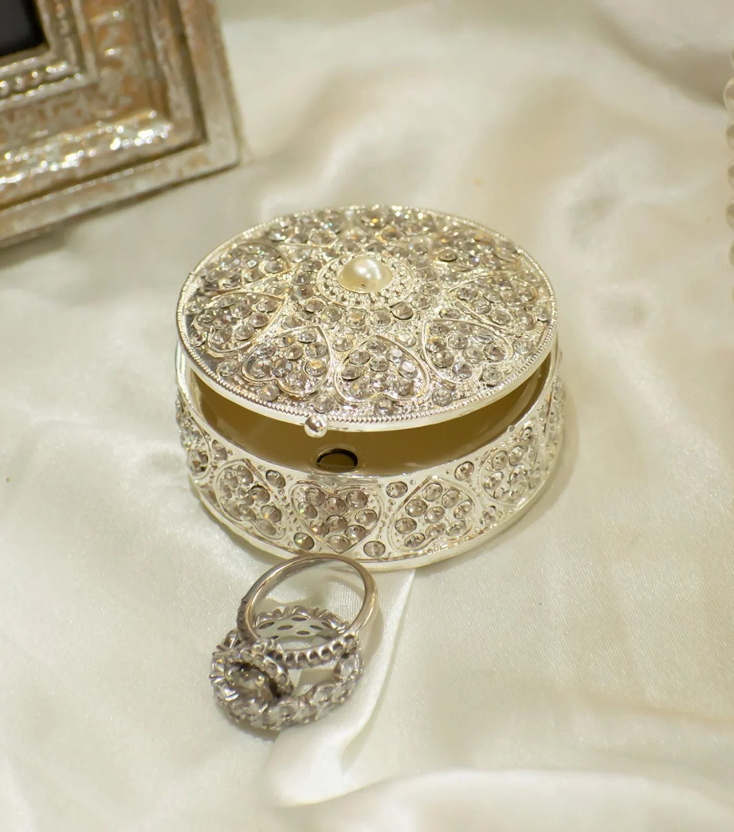 Jewelled Gift Box - Elvy Lifestyle