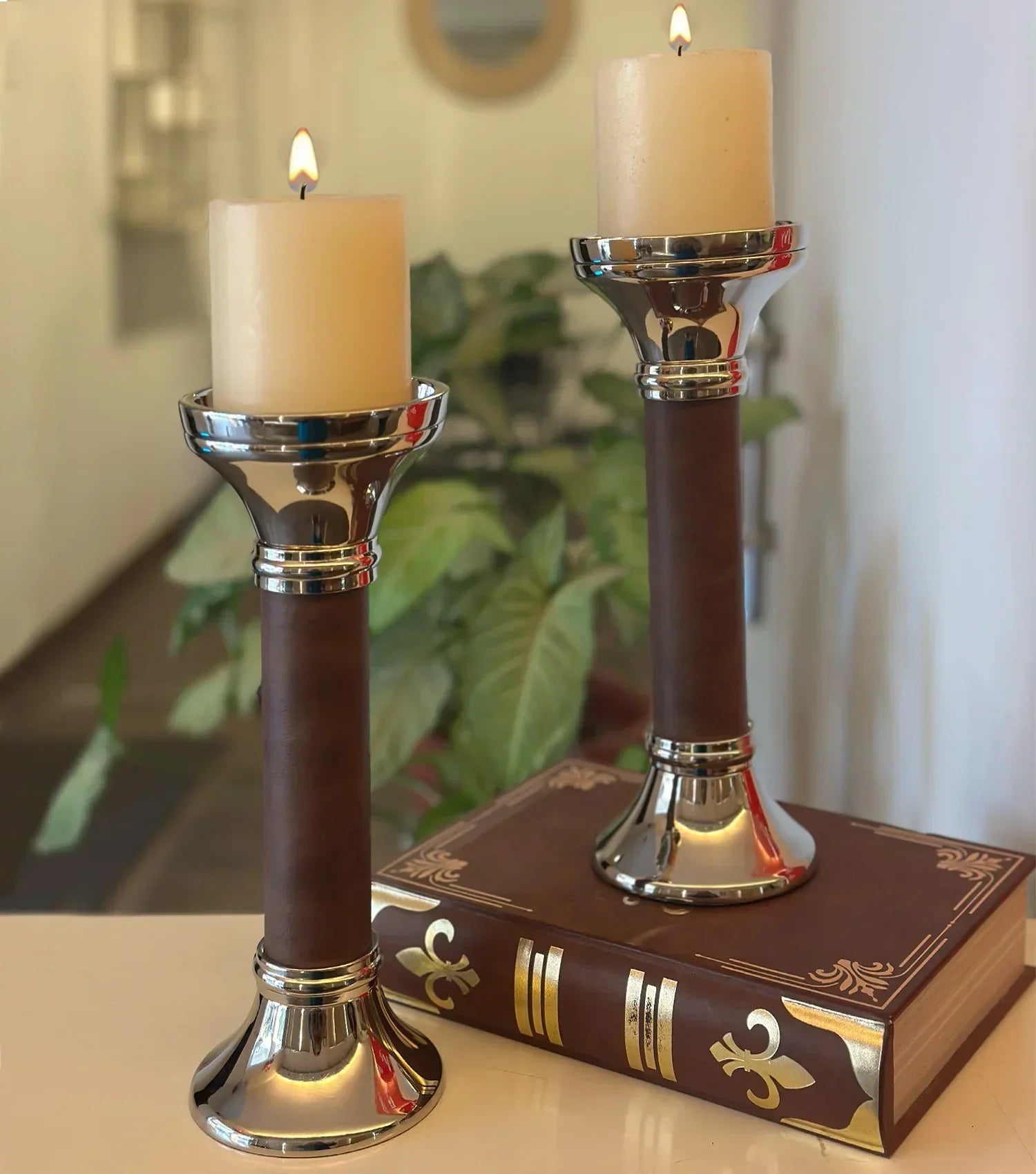 Gentleman Candle Stand