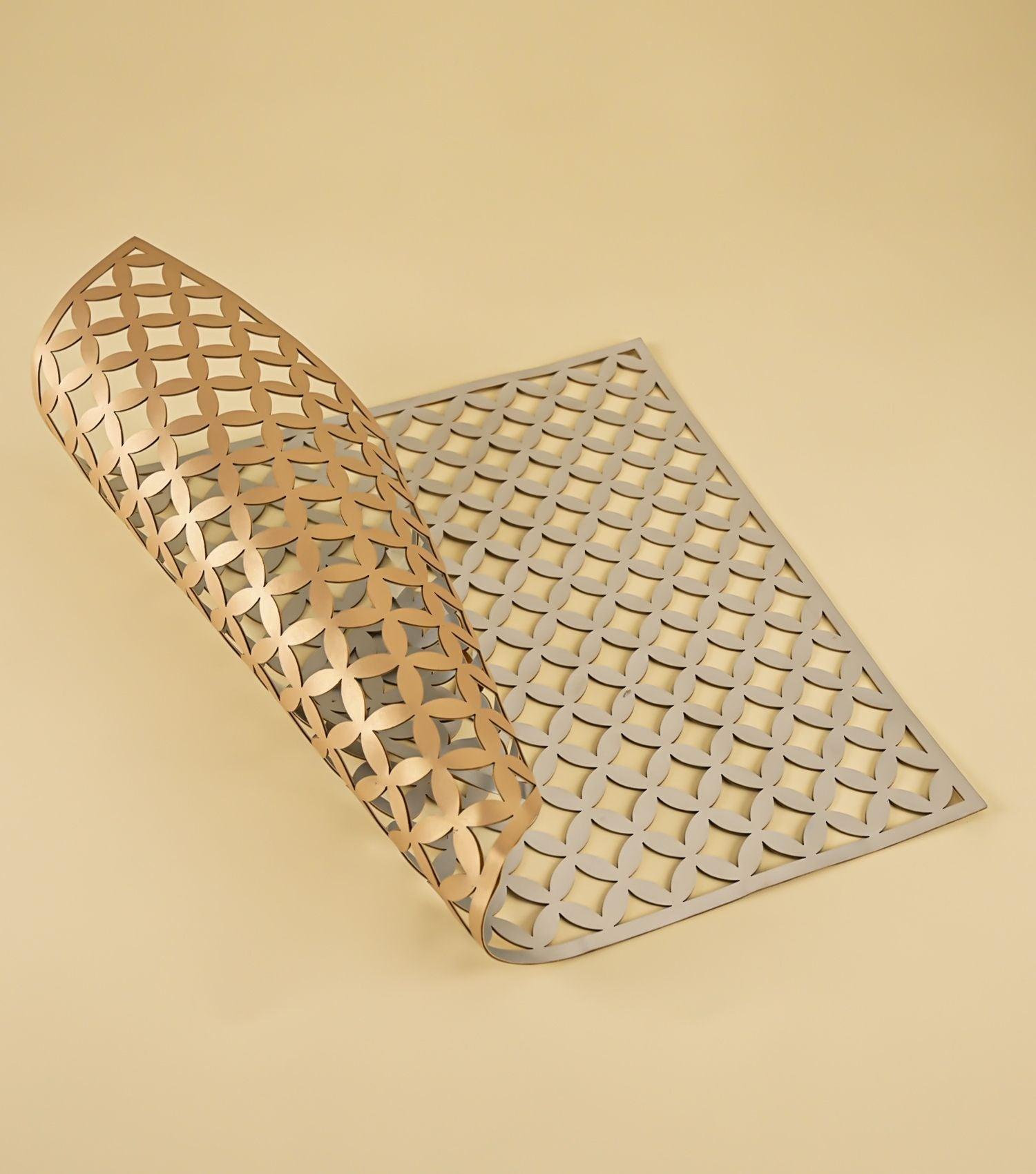 Fretwork Placemat Silver-Gold - Elvy Lifestyle