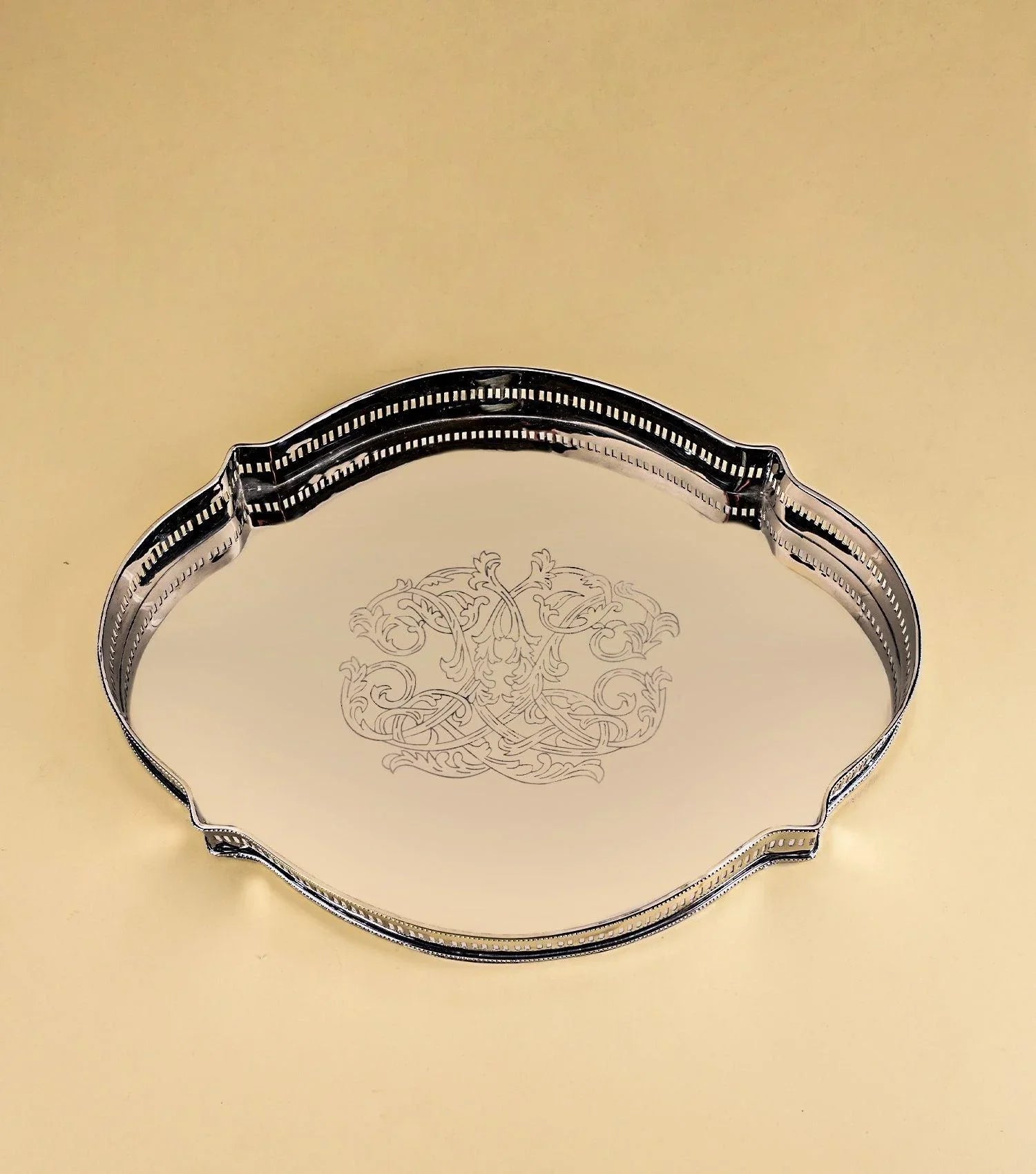Celebration Tray Oval - Elvy Lifestyle