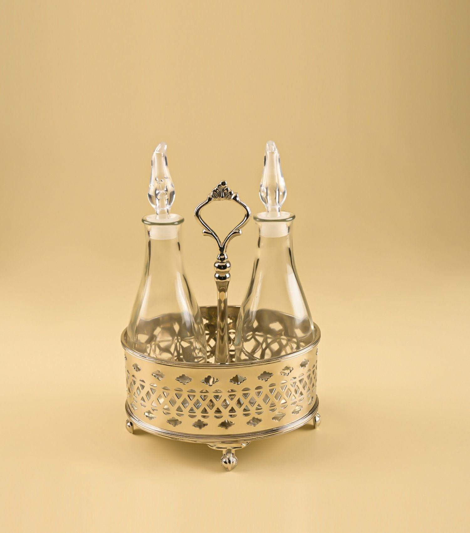 Ravishing Oval caddy with bottles - Elvy Lifestyle