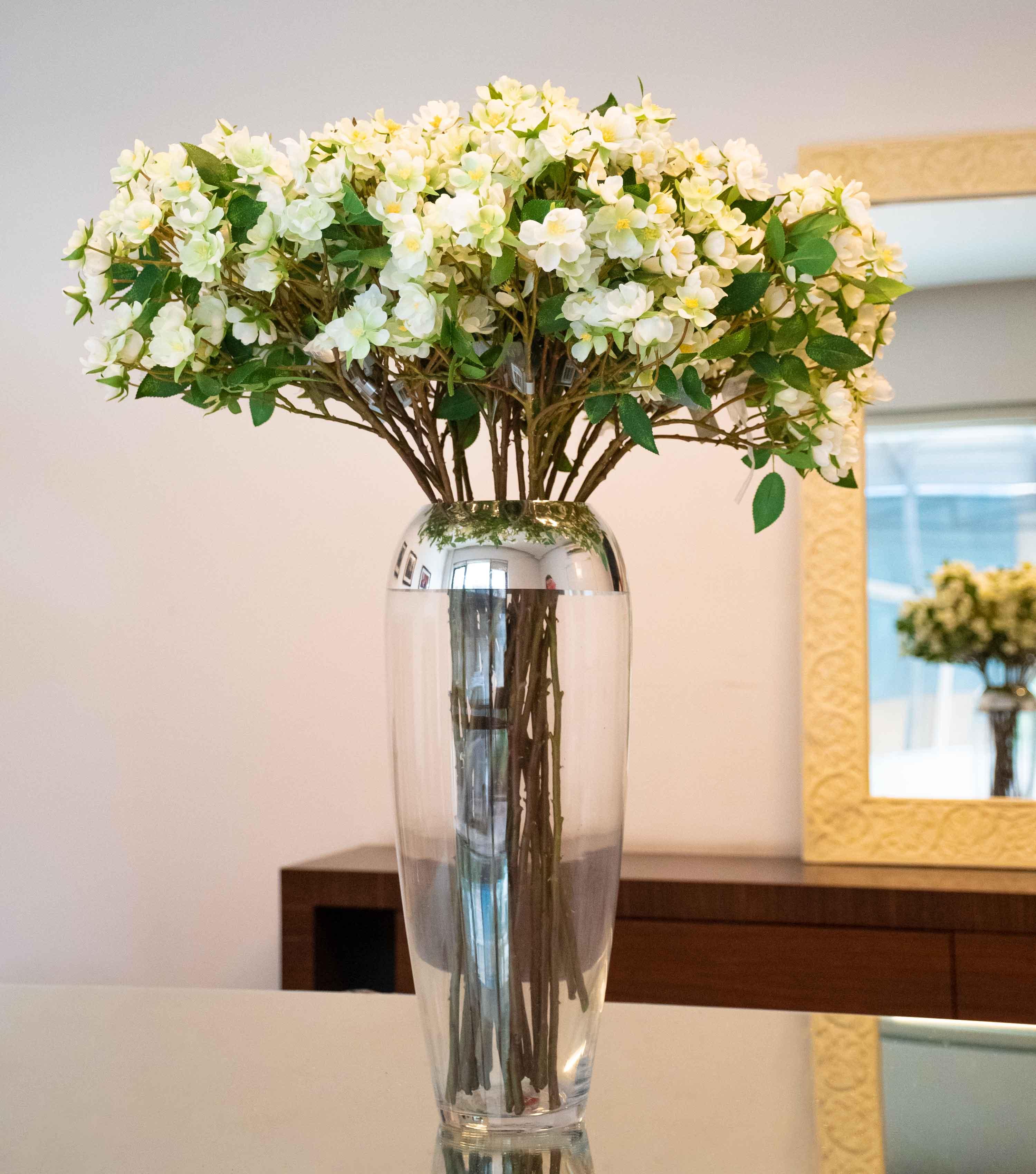 Rose Spray White 28" - Elvy Lifestyle
