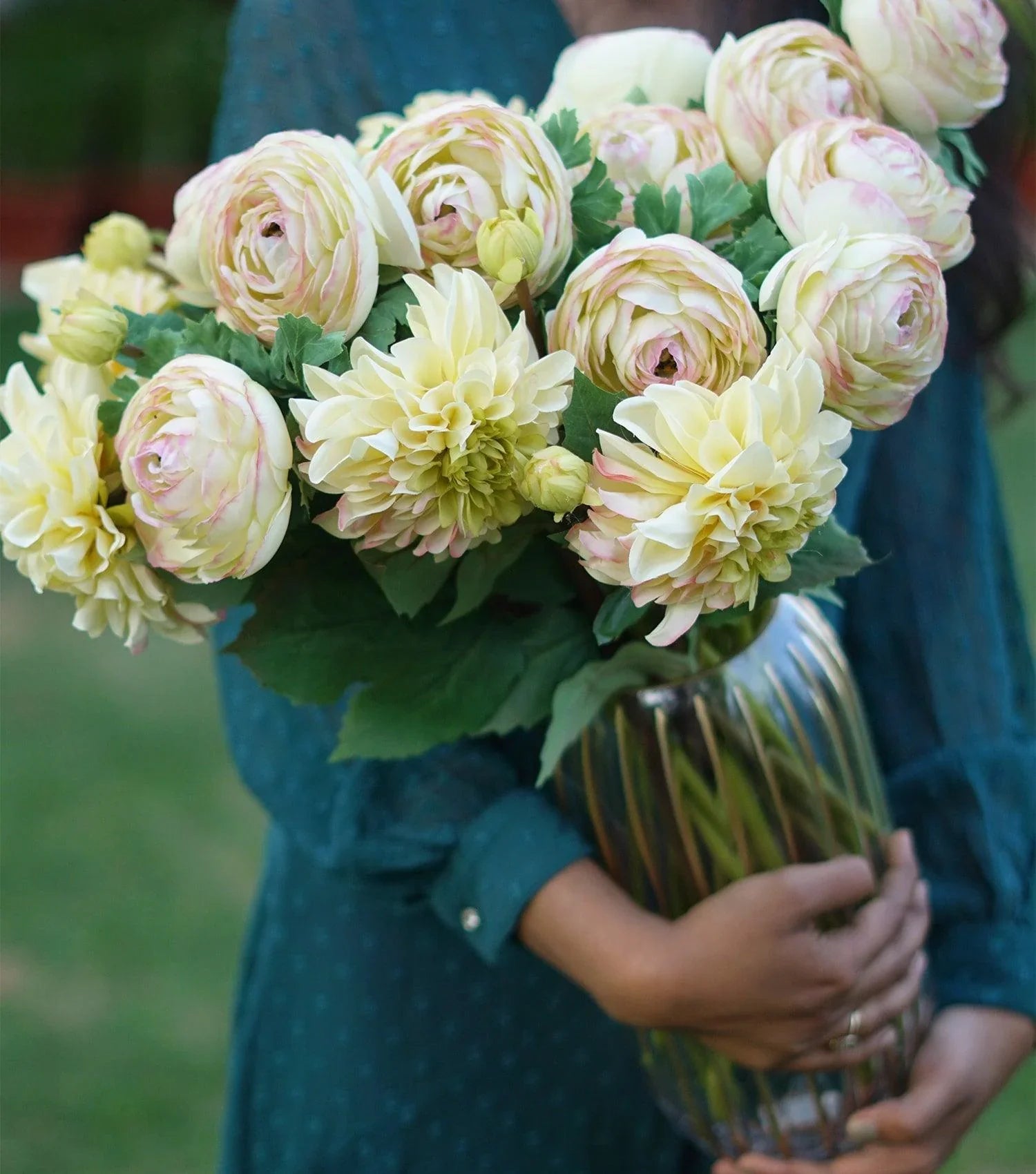 Green/Pink Ranunculus 20.75" - Elvy Lifestyle