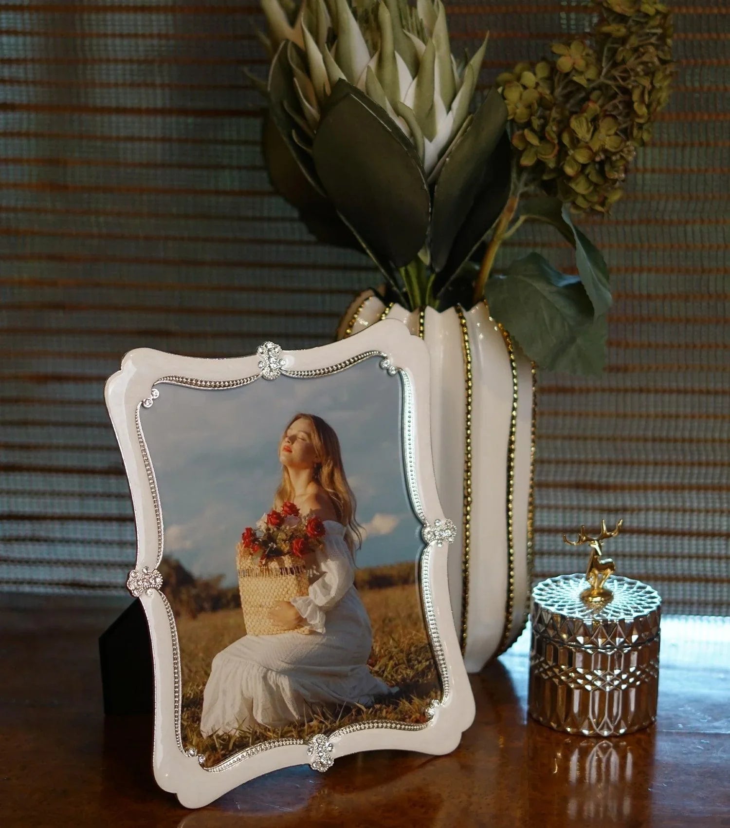 Jubillee Frame 8"x10" - Elvy Lifestyle