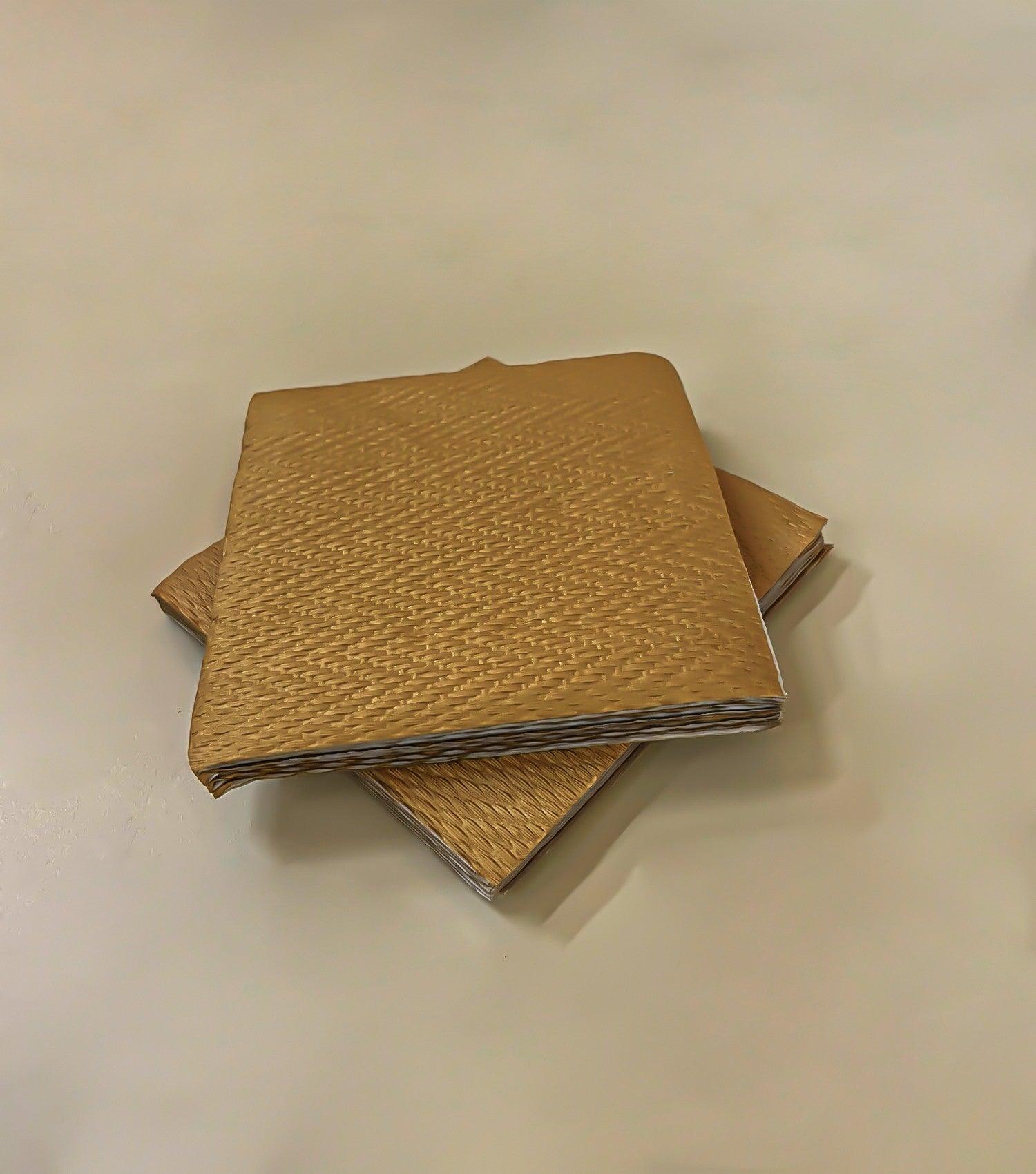 Moments Woven paper napkins gold Large - Elvy Lifestyle