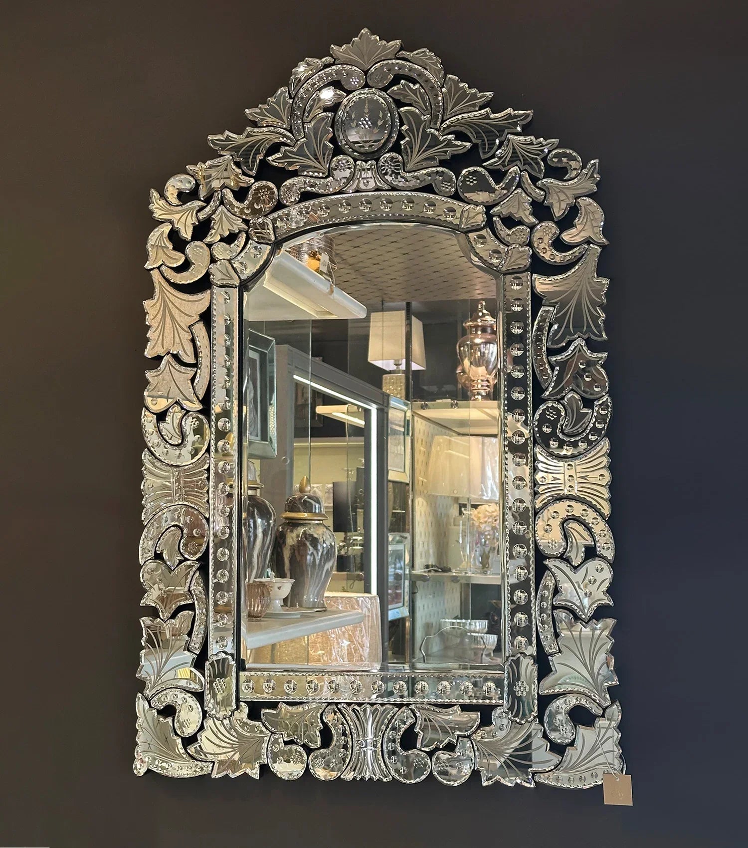 Fountain Laila Mirror Rec