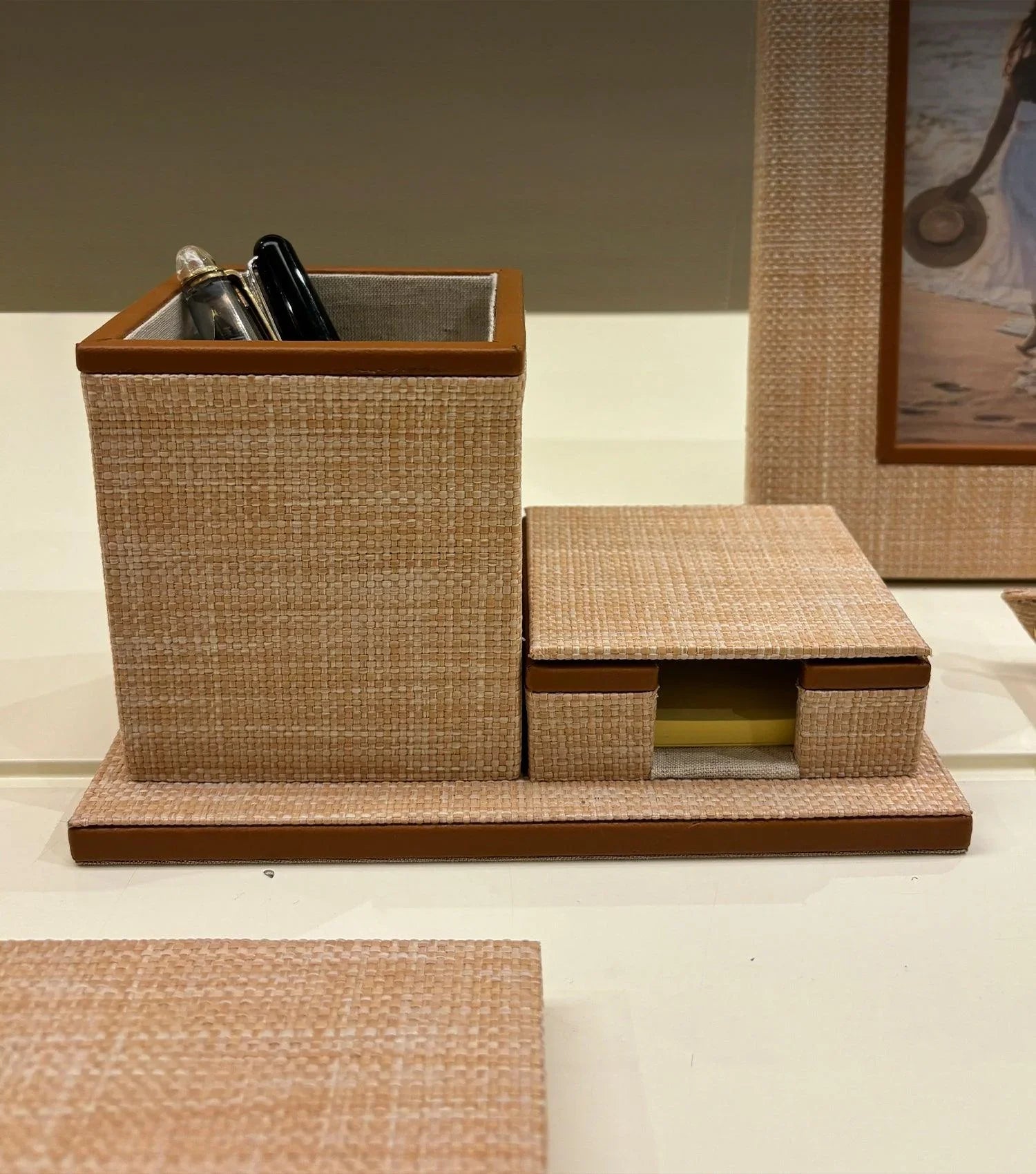 Raffia Pen stand - Elvy Lifestyle