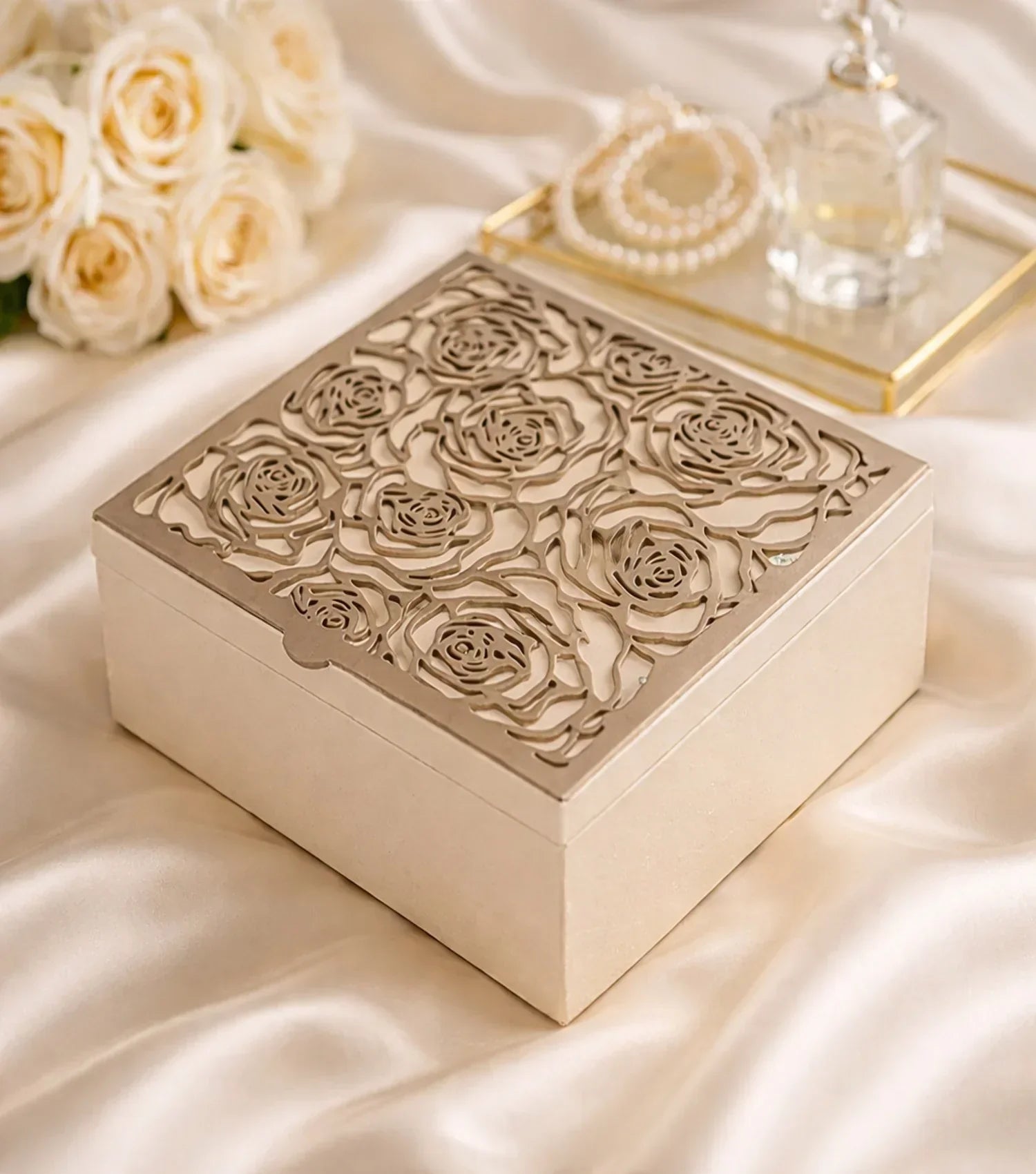 Rosette Box - Taupe