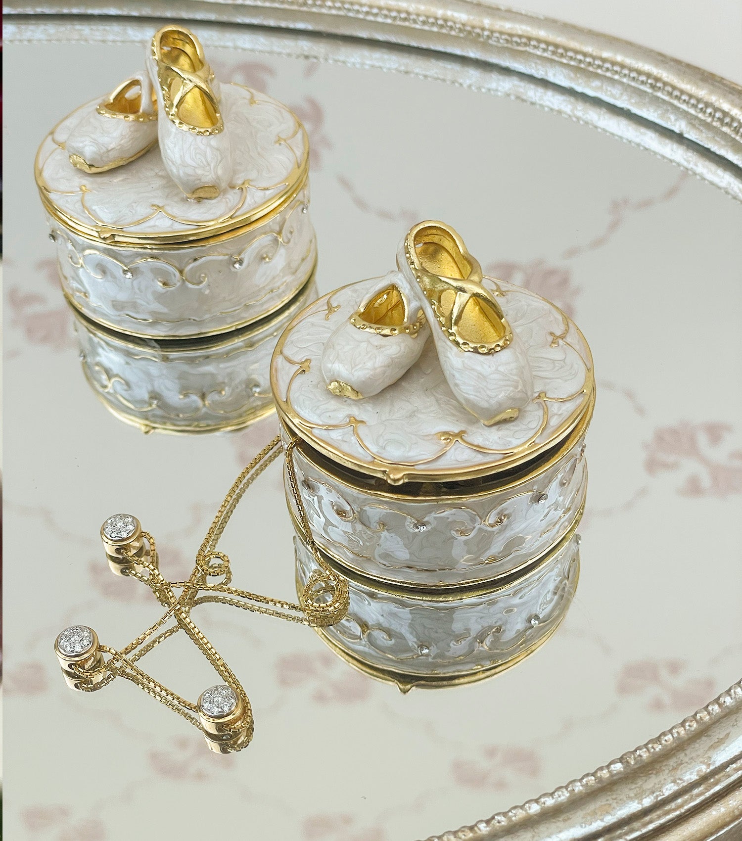 Pies De Bebe Trinket Box