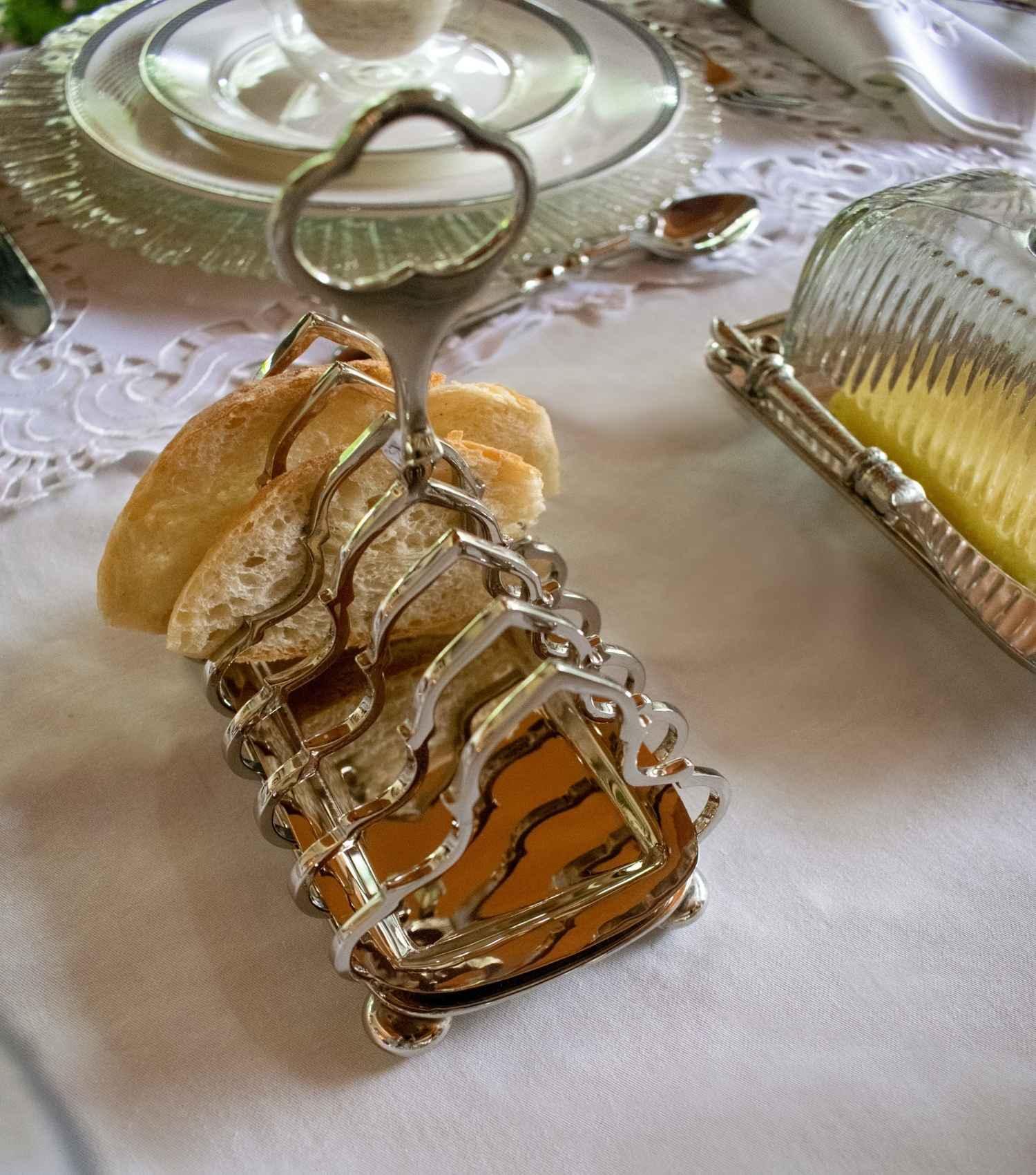 Elizabethan Toast Rack