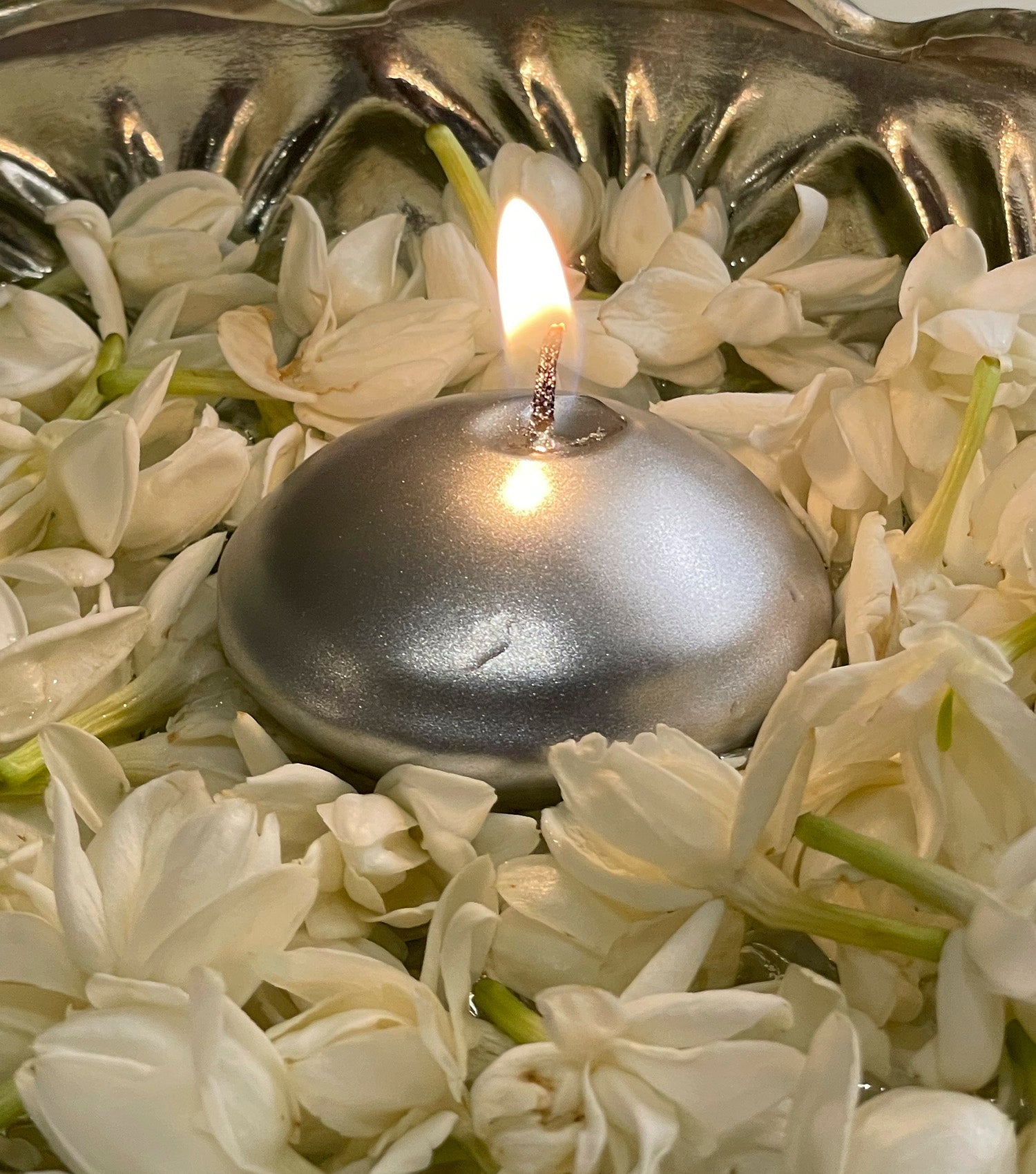 Alfa floating candles silver