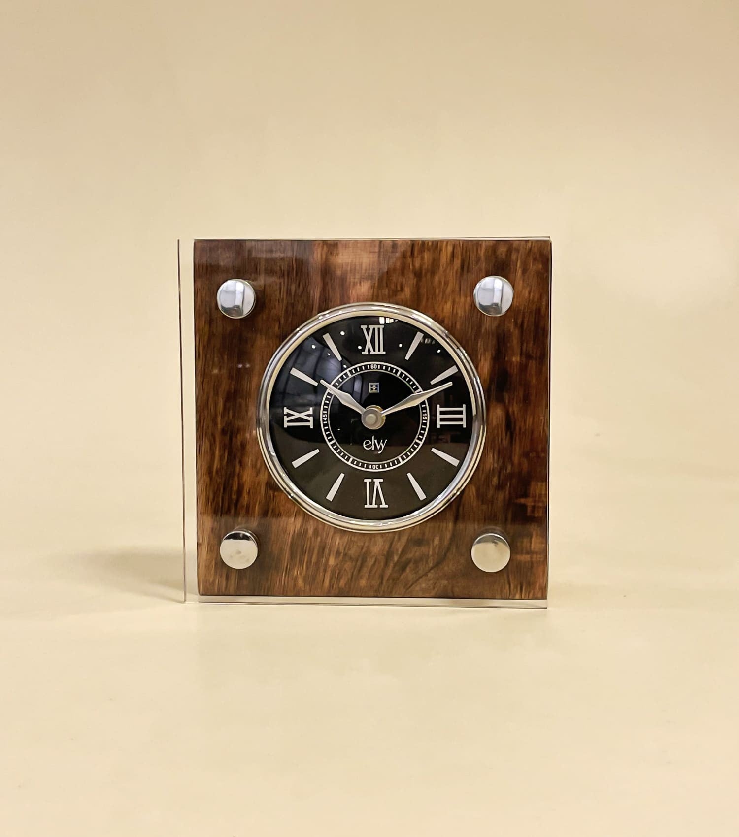 Gentleman Table clock