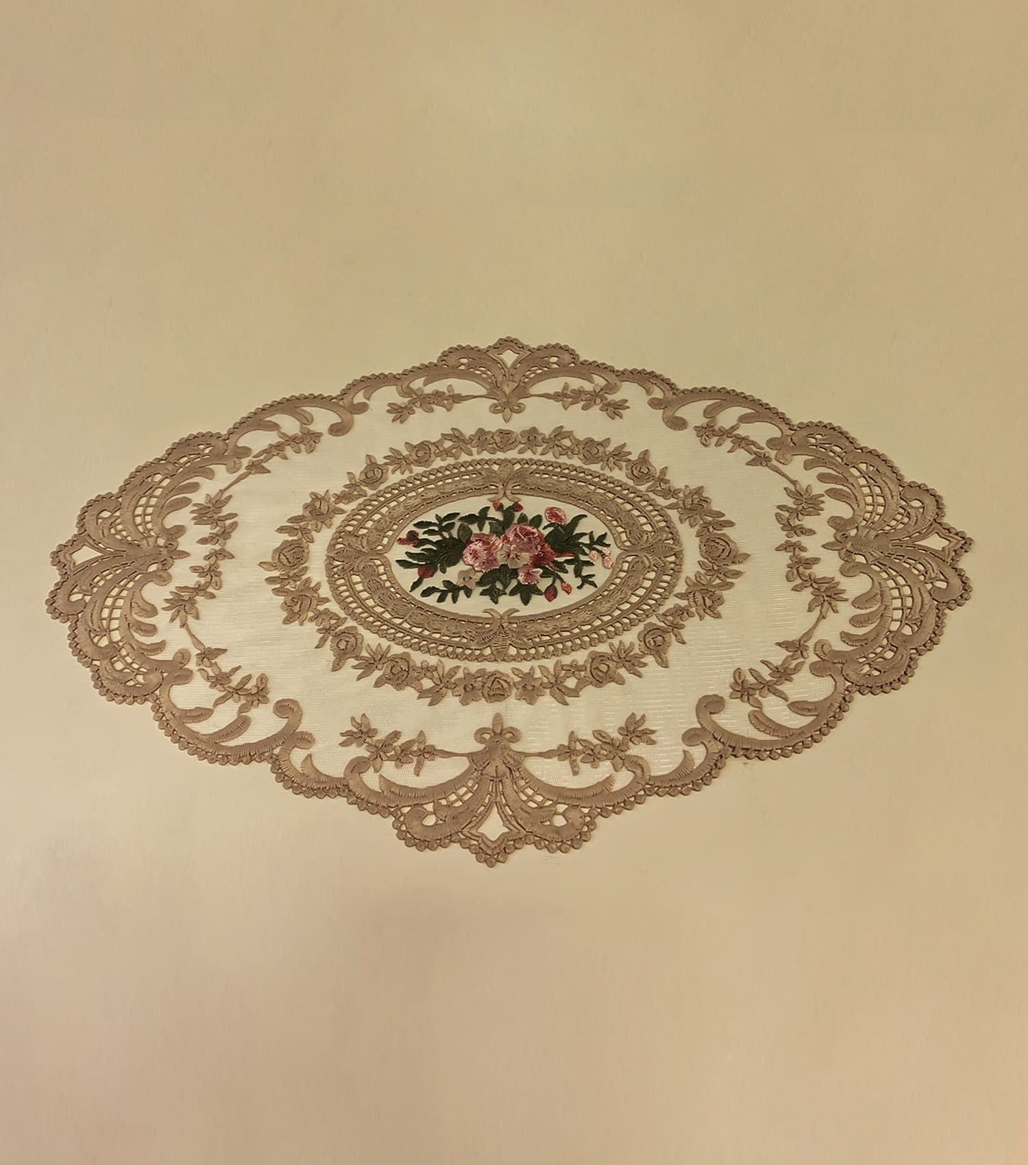 Jardin Oval Placemat Beige