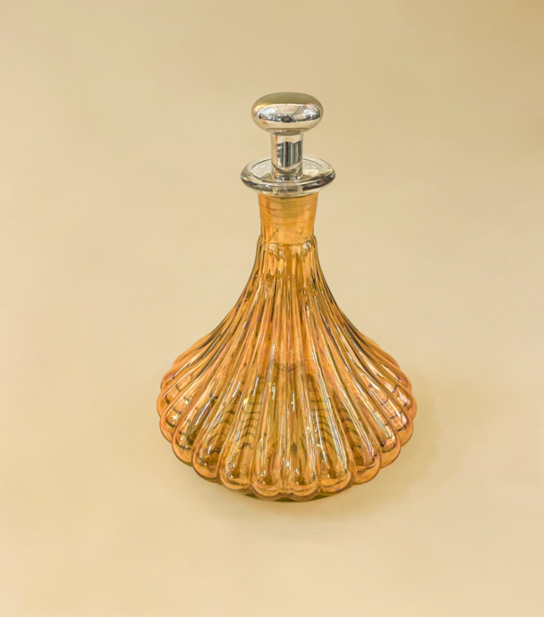 Opulence Decanter Round