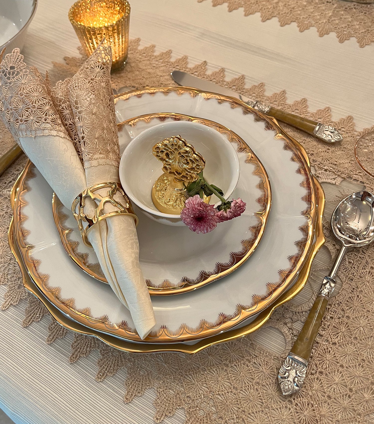 Gilded Dinner Set of 22 - Elvy Lifestyle