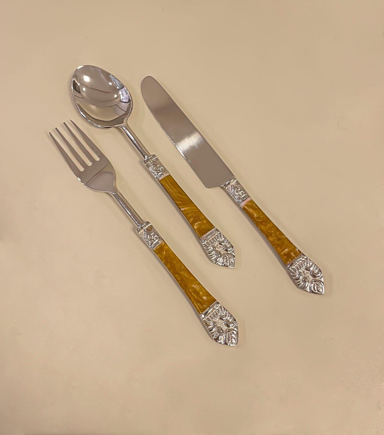 Gilded Cutlery Set of 3 - Elvy Lifestyle