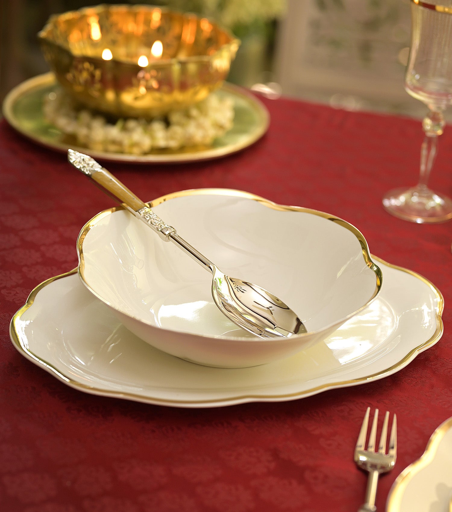 Pristine Dinner Set of 22